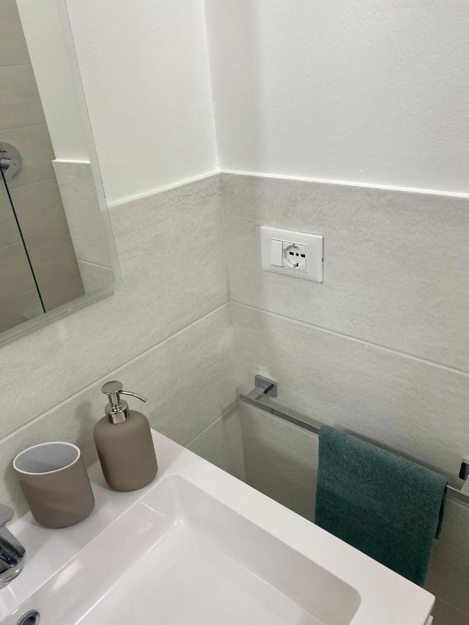 Suite Stresa Milano Centrale 3Pax Wifi Buitenkant foto